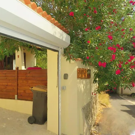 Le Clos Des Collines Jacuzzi 3 Etoiles De France מרסיי